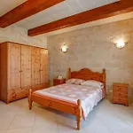 펜션 5 Bedroom With Private Pool & Views 가르브