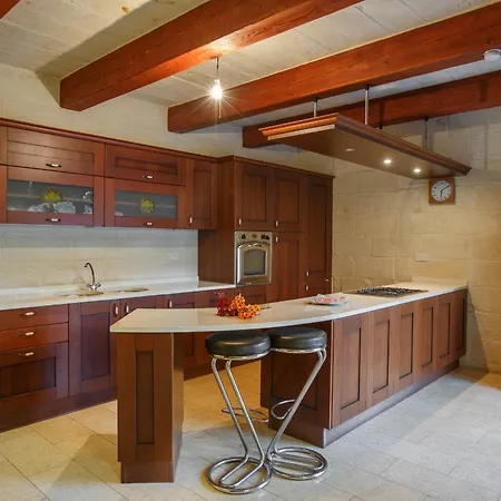5 Bedroom With Private Pool & Views Σπίτι διακοπών *